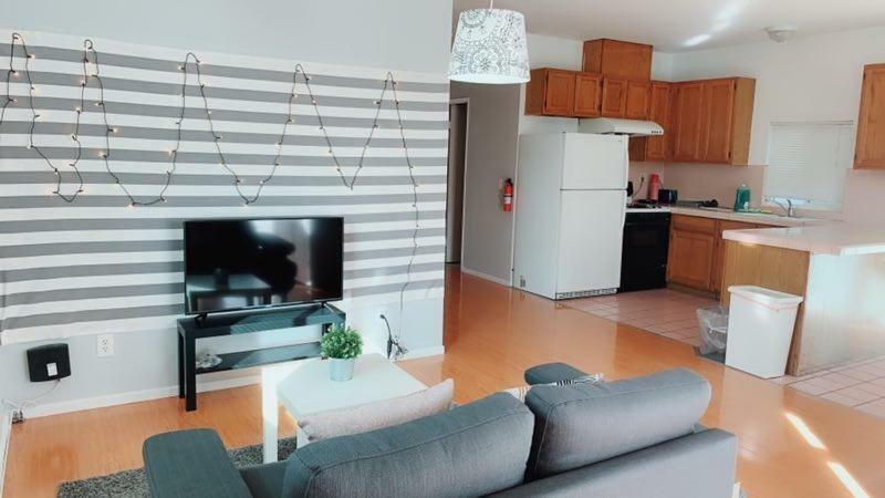 Pasadena Single House 3B1B 三房一厅一厨一浴 Leilighet Eksteriør bilde